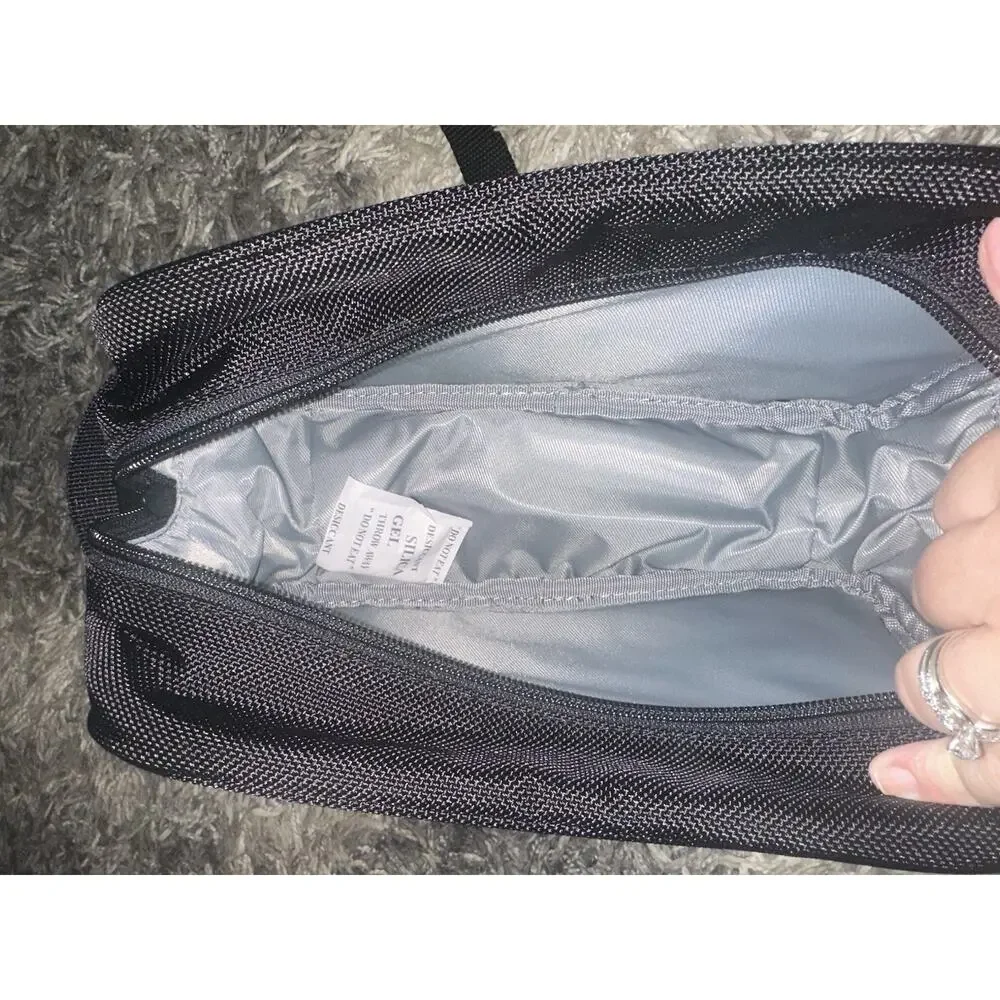 Briggs & Riley Baseline Classic Toiletry Kit Top Zip Bag Travel Organized Black